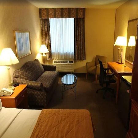 דאלאס Clarion Hotel Park Central מראה חיצוני תמונה
