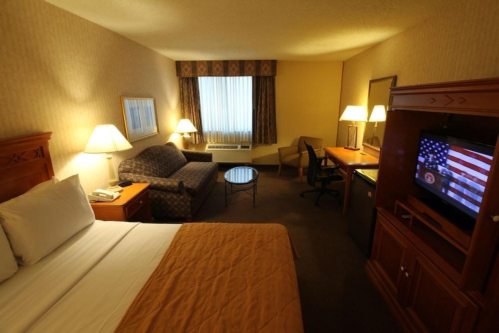 דאלאס Clarion Hotel Park Central מראה חיצוני תמונה