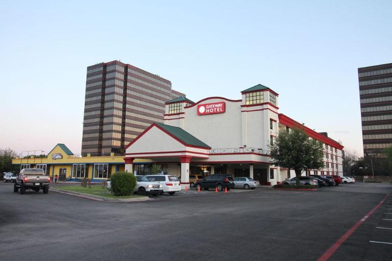 דאלאס Clarion Hotel Park Central מראה חיצוני תמונה