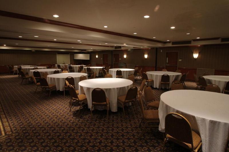 דאלאס Clarion Hotel Park Central מראה חיצוני תמונה